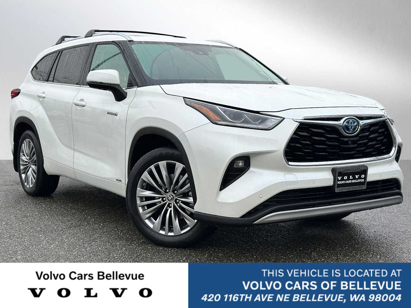 2021 Toyota Highlander Platinum's photo