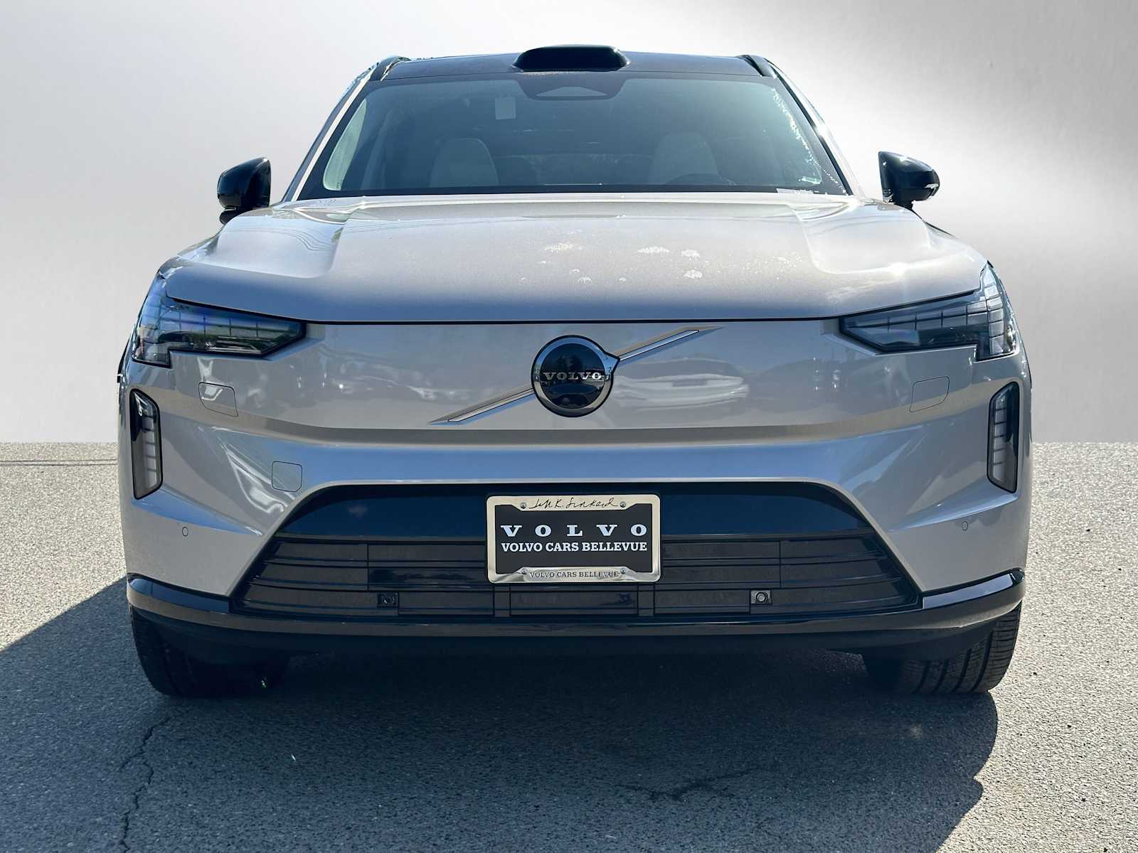 2025 Volvo EX90 Plus - Photo 8