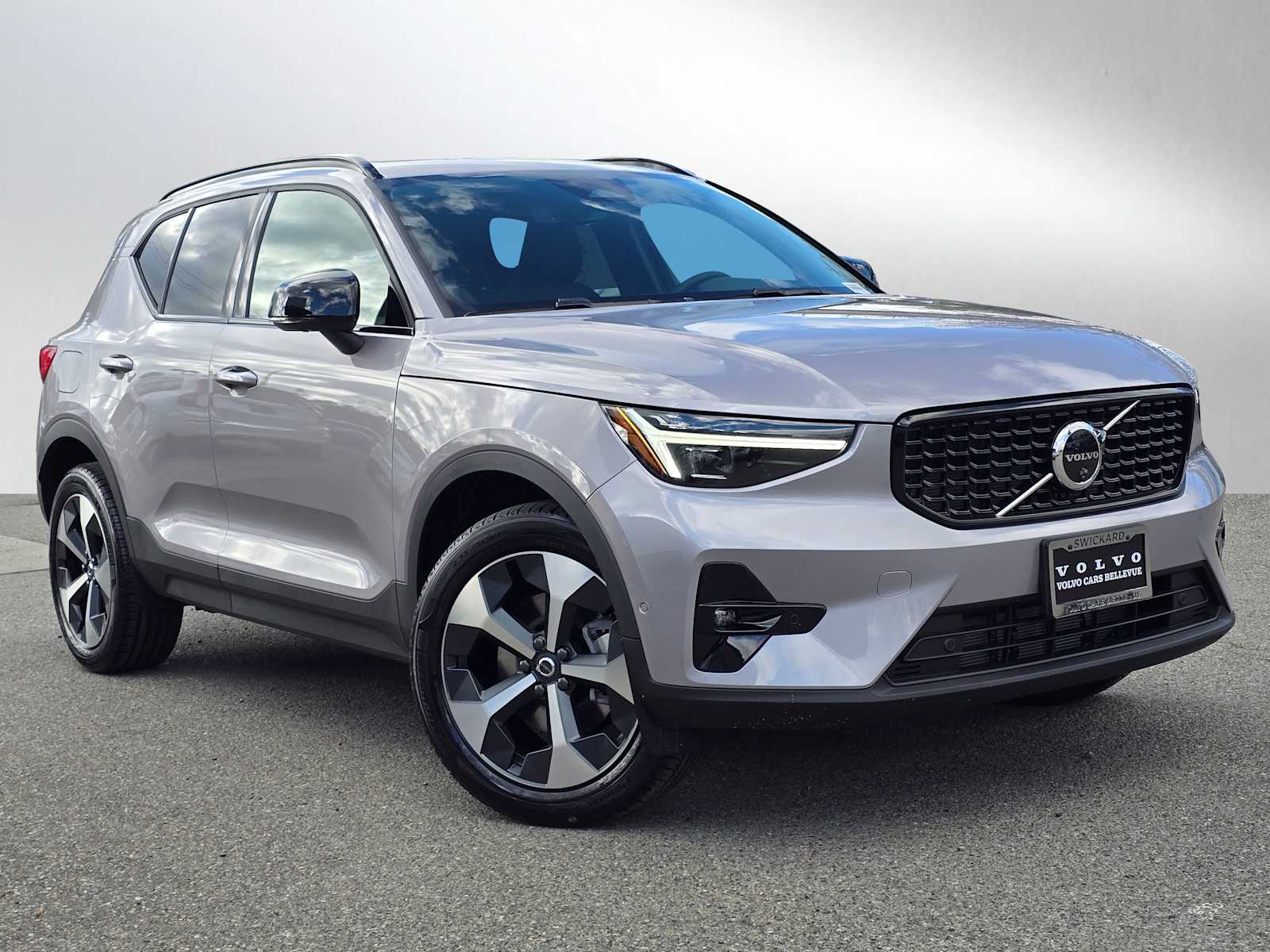 2026 Volvo XC40