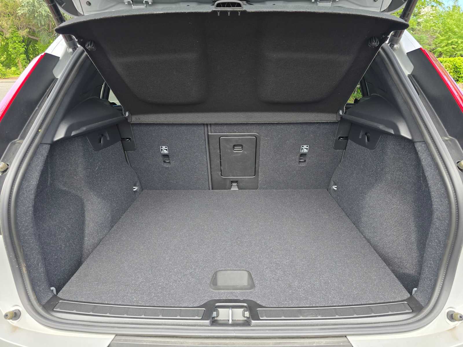 2026 Volvo XC40 Core - Photo 14