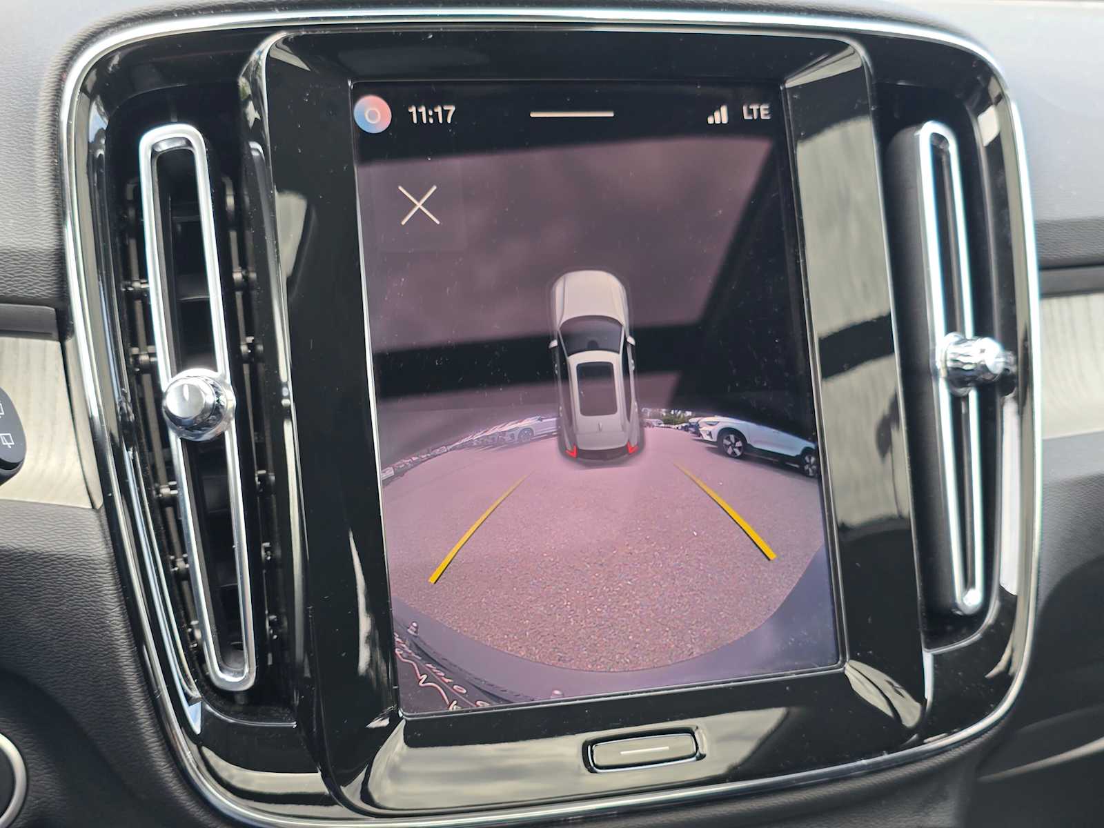 2026 Volvo XC40 Core - Photo 26