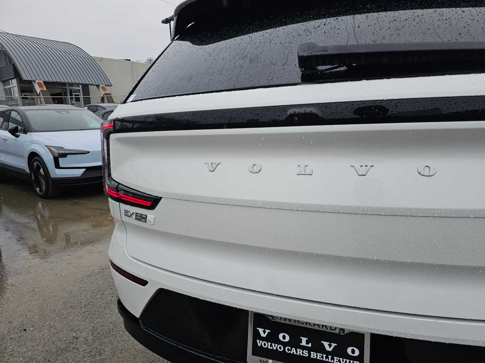 2025 Volvo EX90 Ultra - Photo 15