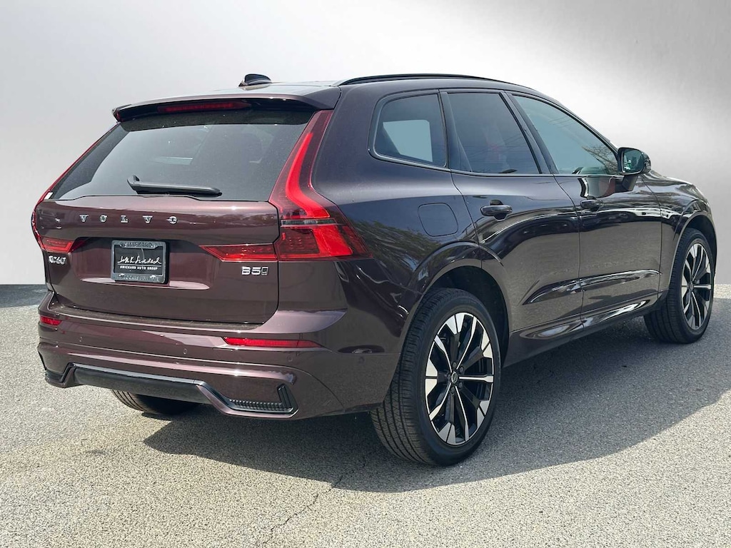 New 2026 Volvo XC60 B5 Plus SUV