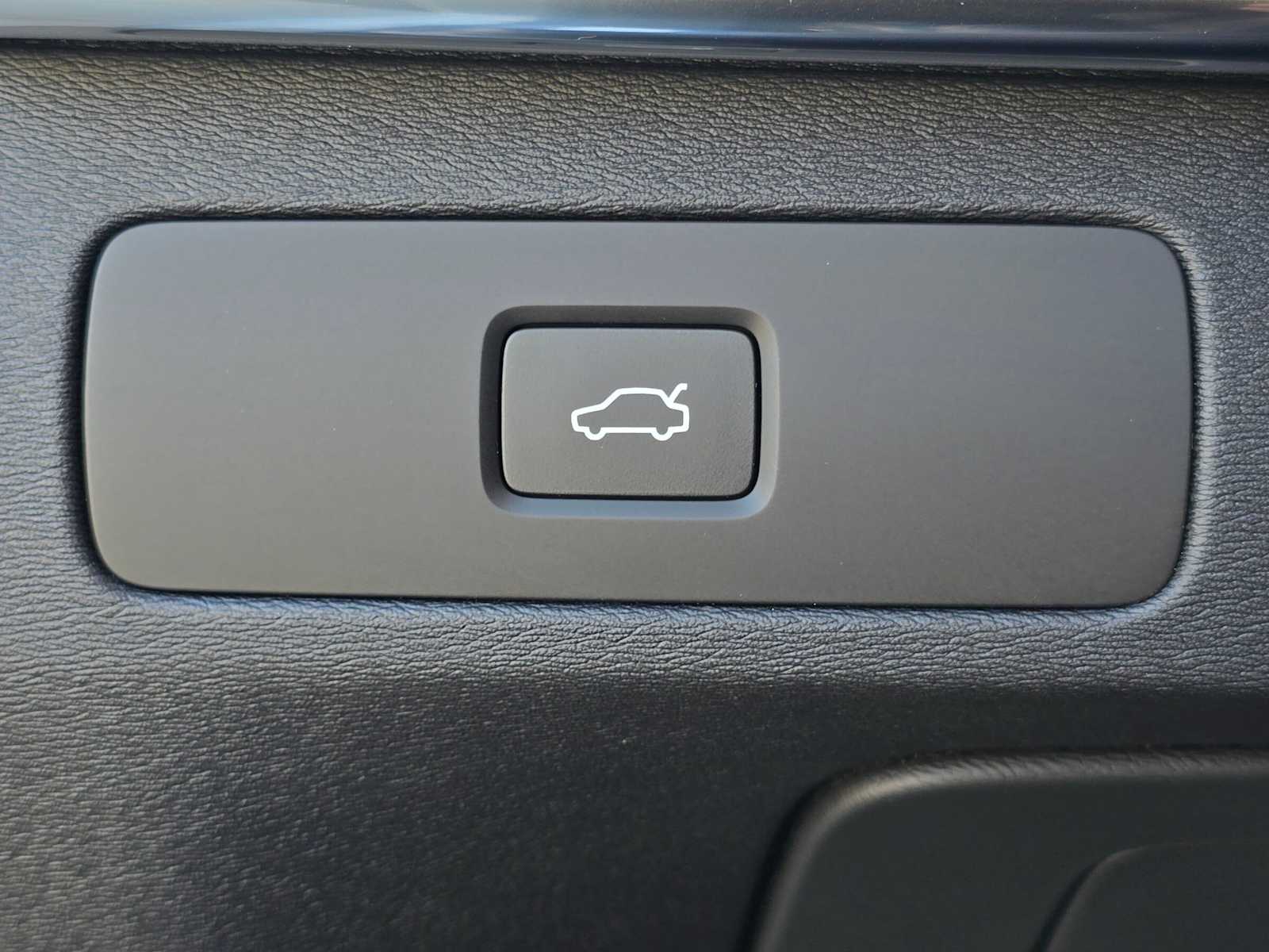 2026 Volvo XC90 Ultra - Photo 31