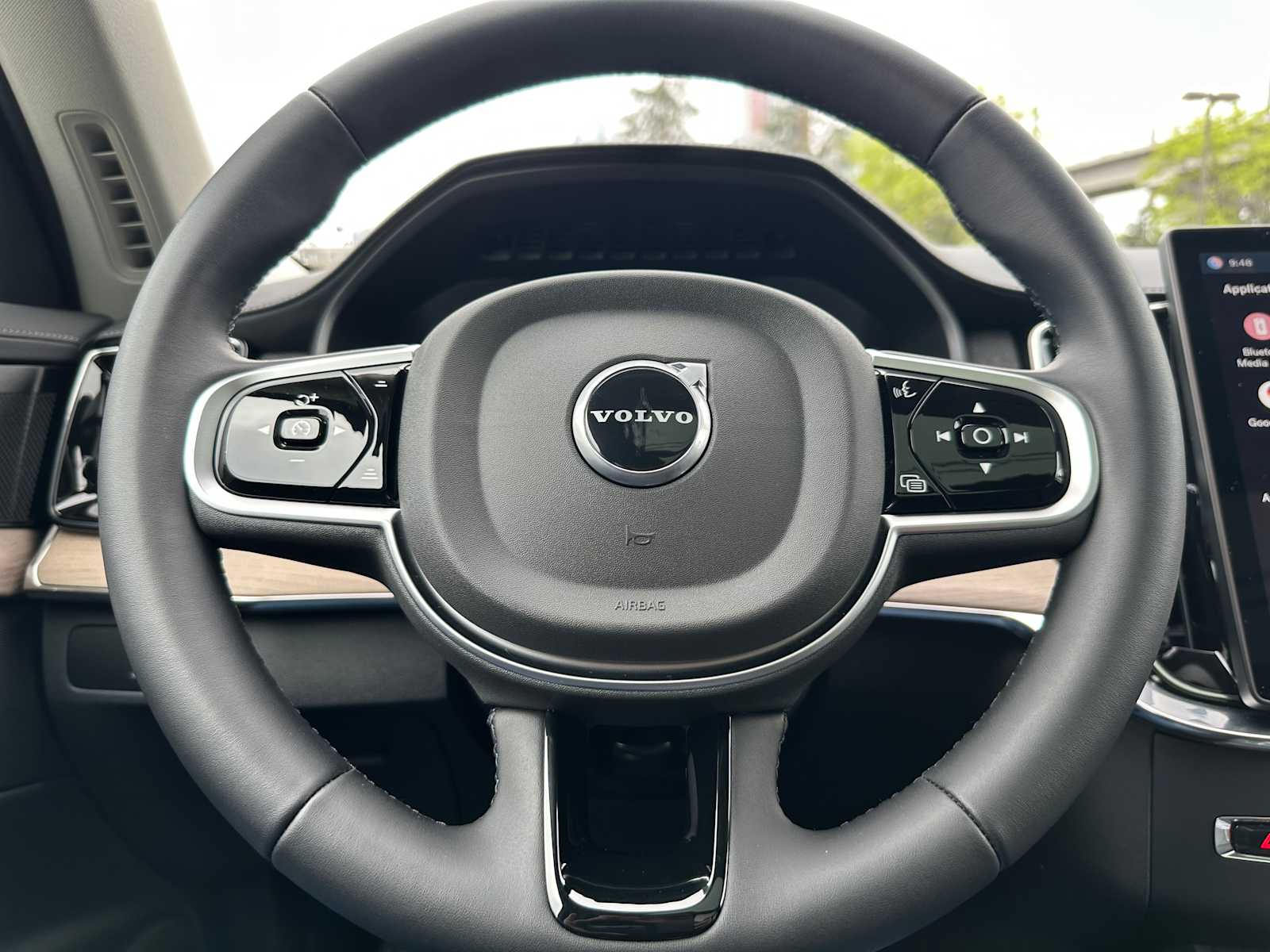 2025 Volvo XC90 Plus - Photo 22