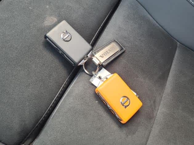 2023 Volvo C40 Recharge Ultimate photo 2