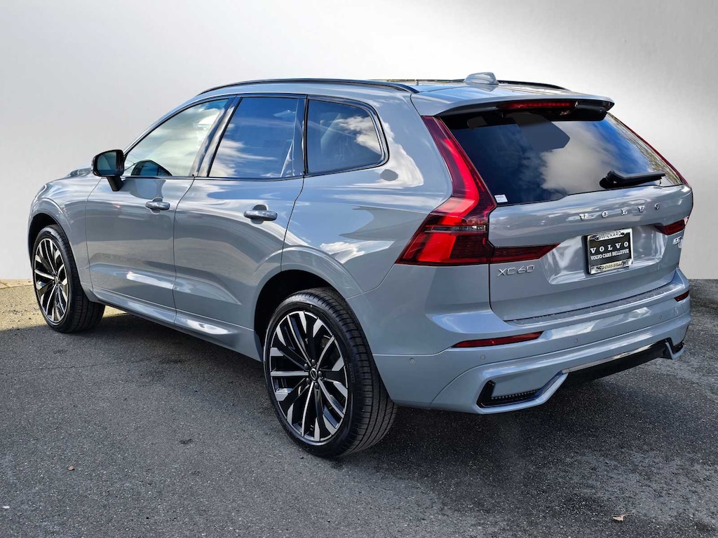 New 2026 Volvo XC60 B5 Ultra SUV