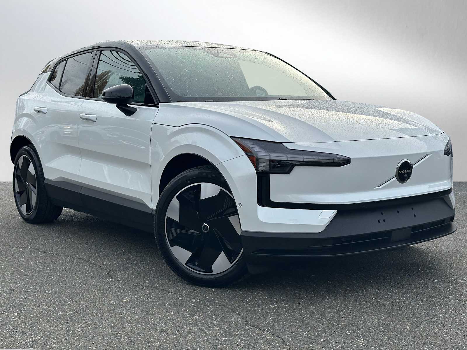 2025 Volvo EX30 Ultra's photo