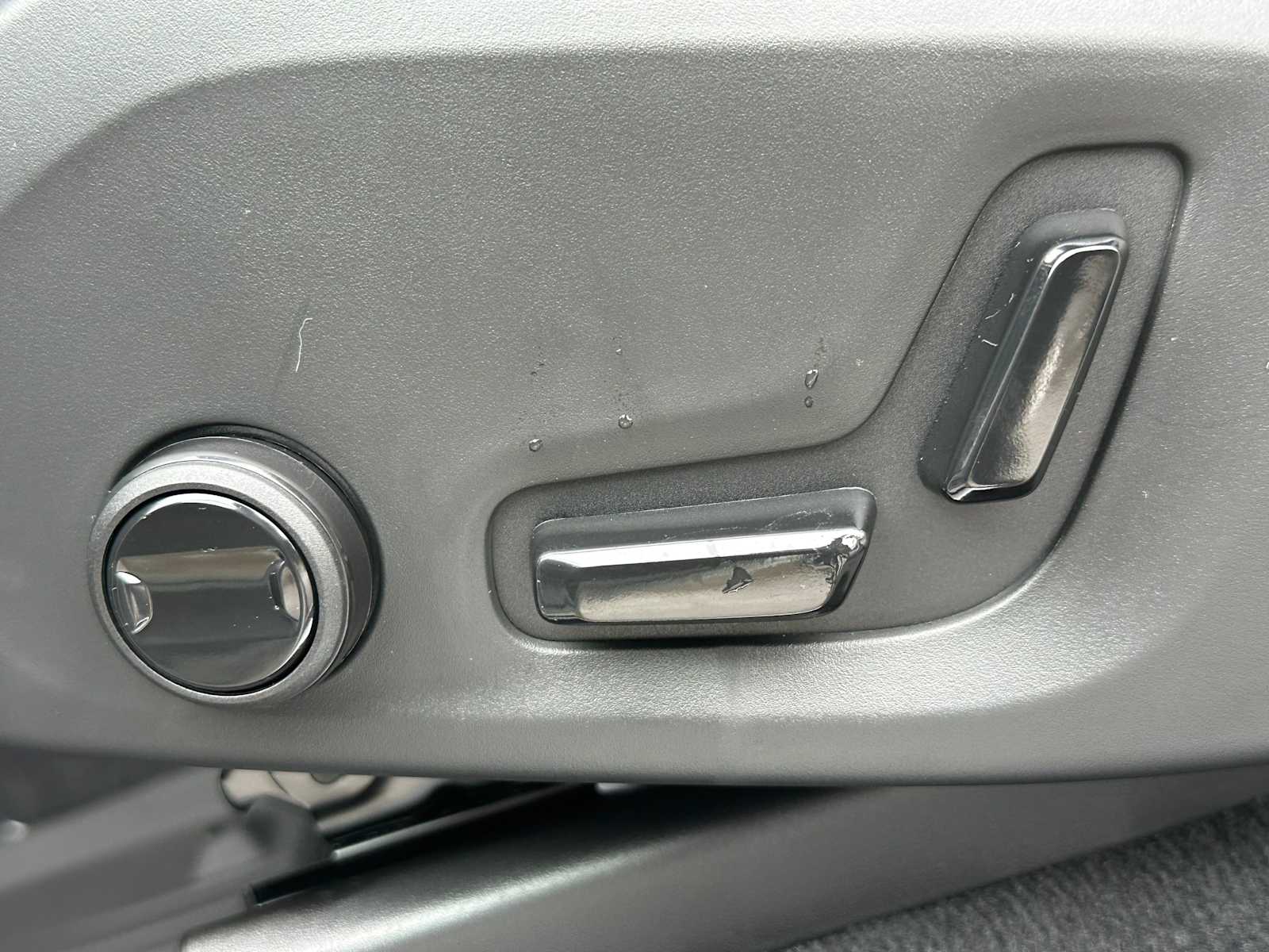 2025 Volvo XC90 Plus - Photo 23