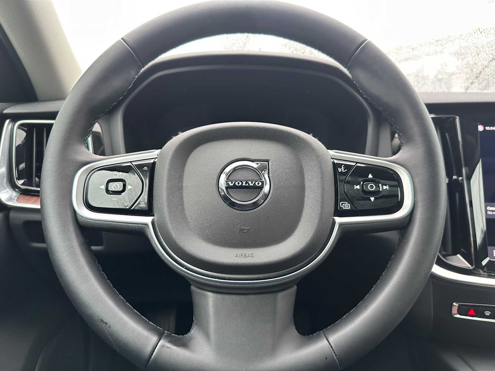 2026 Volvo V60 Cross Country Plus - Photo 24