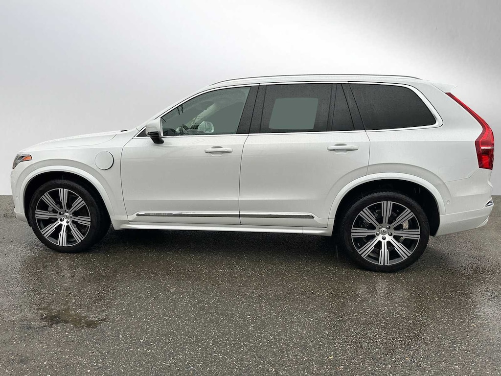 Certified 2024 Volvo XC90 plug-in hybrid T8 Ultimate Bright 7-Seater SUV