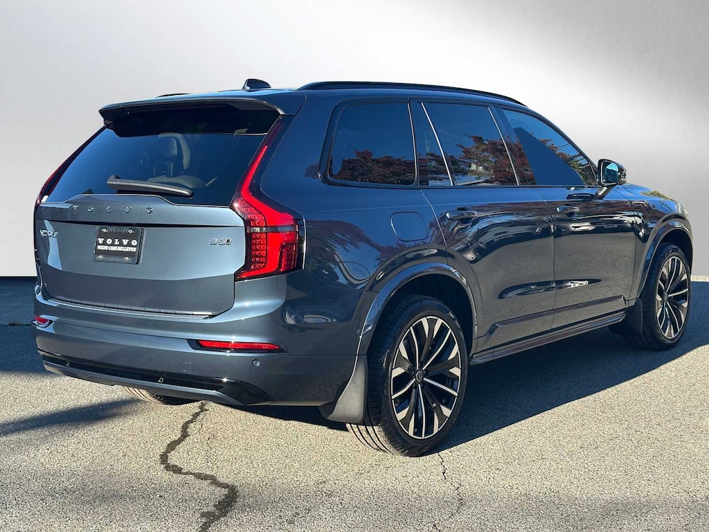 New 2026 Volvo XC90 B6 Ultra Dark Theme 7-Seater SUV