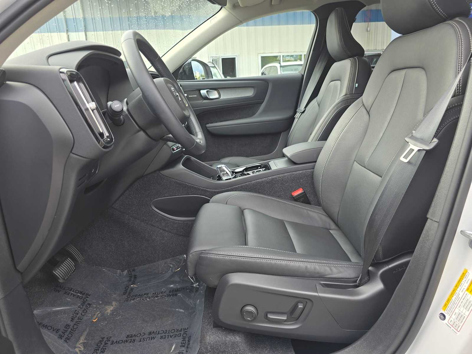 2026 Volvo XC40 Ultra - Photo 19