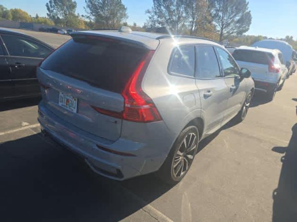 Used 2025 Volvo XC60 B5 Plus SUV