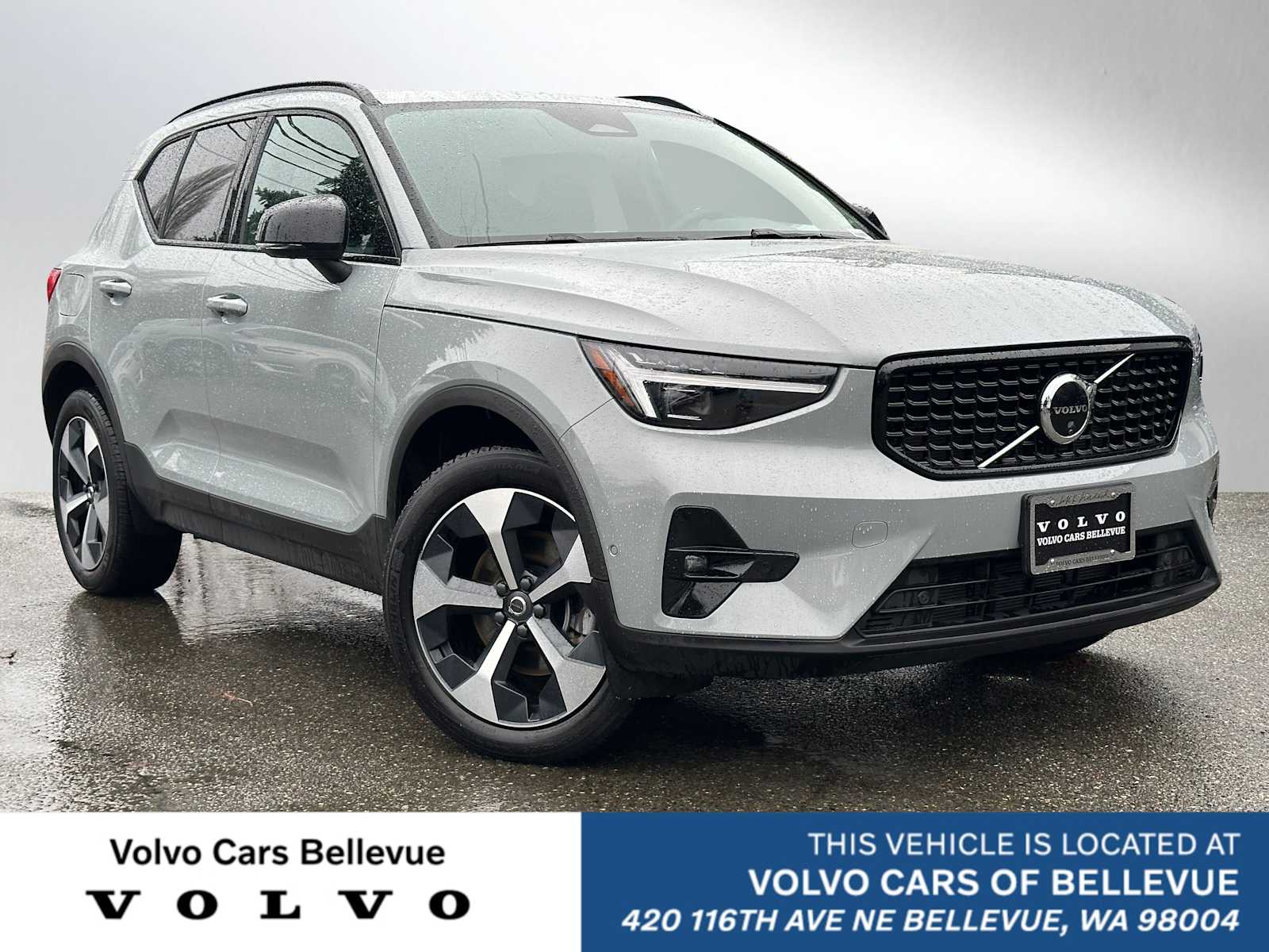 2025 Volvo XC40 Plus's photo