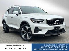 2025 Volvo XC40 B5 Core Bright Theme All-Wheel Drive SUV