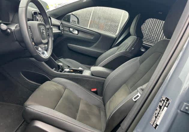 Used 2023 Volvo XC40 Ultimate with VIN YV4ED3UM0P2019913 for sale in Bellevue, WA