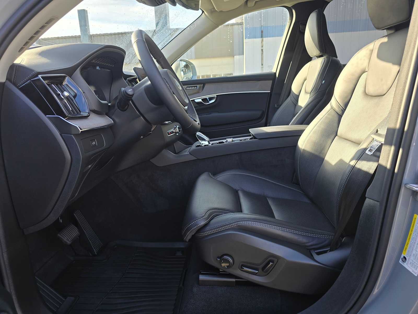 2026 Volvo XC90 Ultra - Photo 20