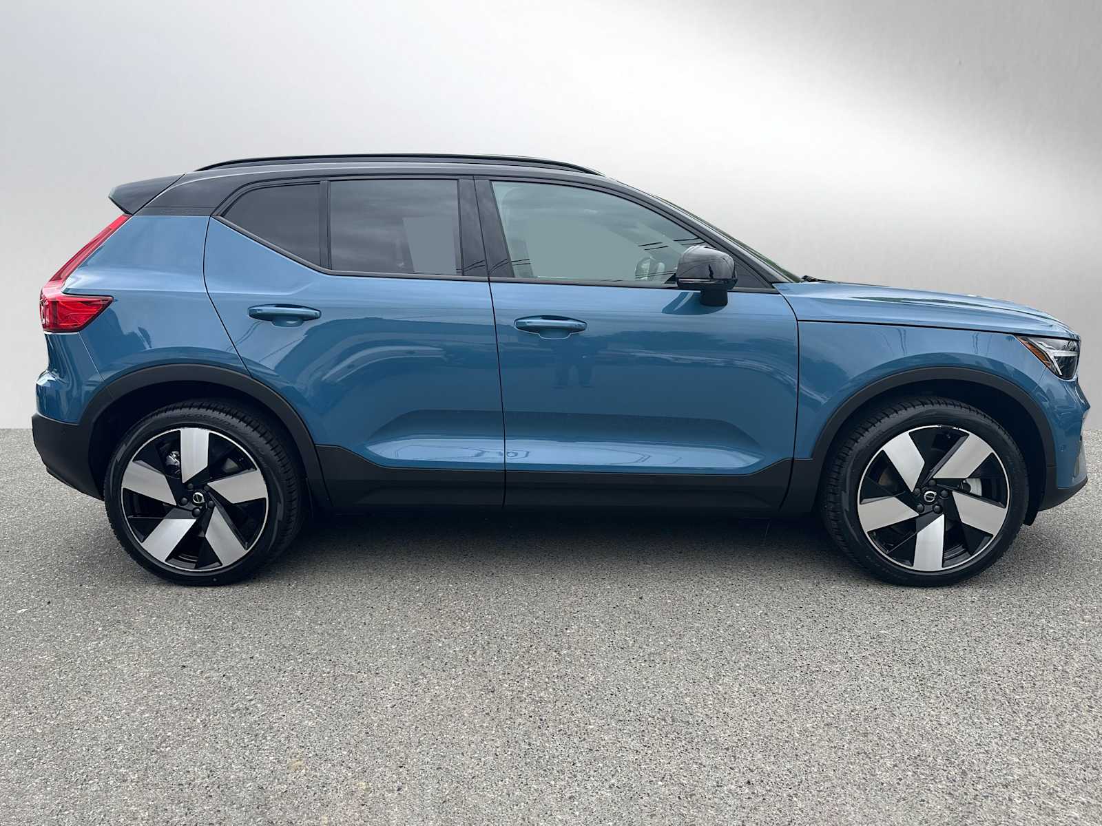 Certified 2023 Volvo XC40 Ultimate with VIN YV4ED3UM7P2098609 for sale in Bellevue, WA