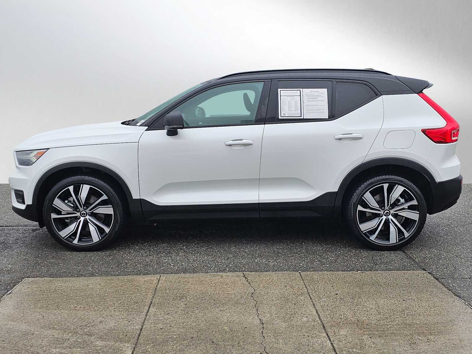 Used 2021 Volvo XC40 Recharge with VIN YV4ED3UR8M2532592 for sale in Bellevue, WA