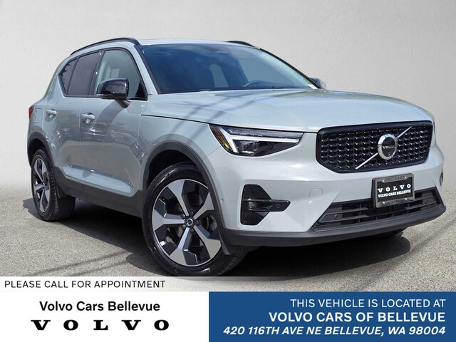 2026 Volvo XC40 B5 Plus SUV