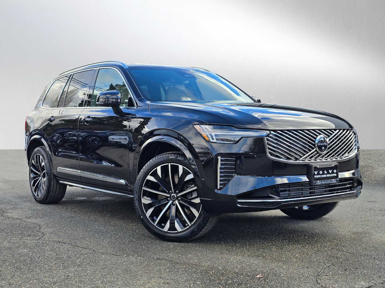 2026 Volvo XC90 T8 Recharge Plus Bright 7-Seat 4WD's photo