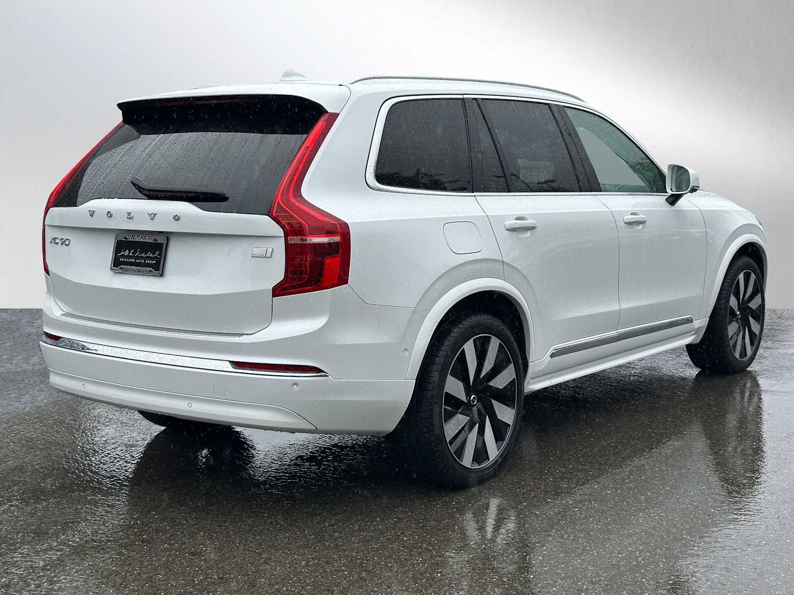 2023 Volvo XC90 Recharge Ultimate photo 3