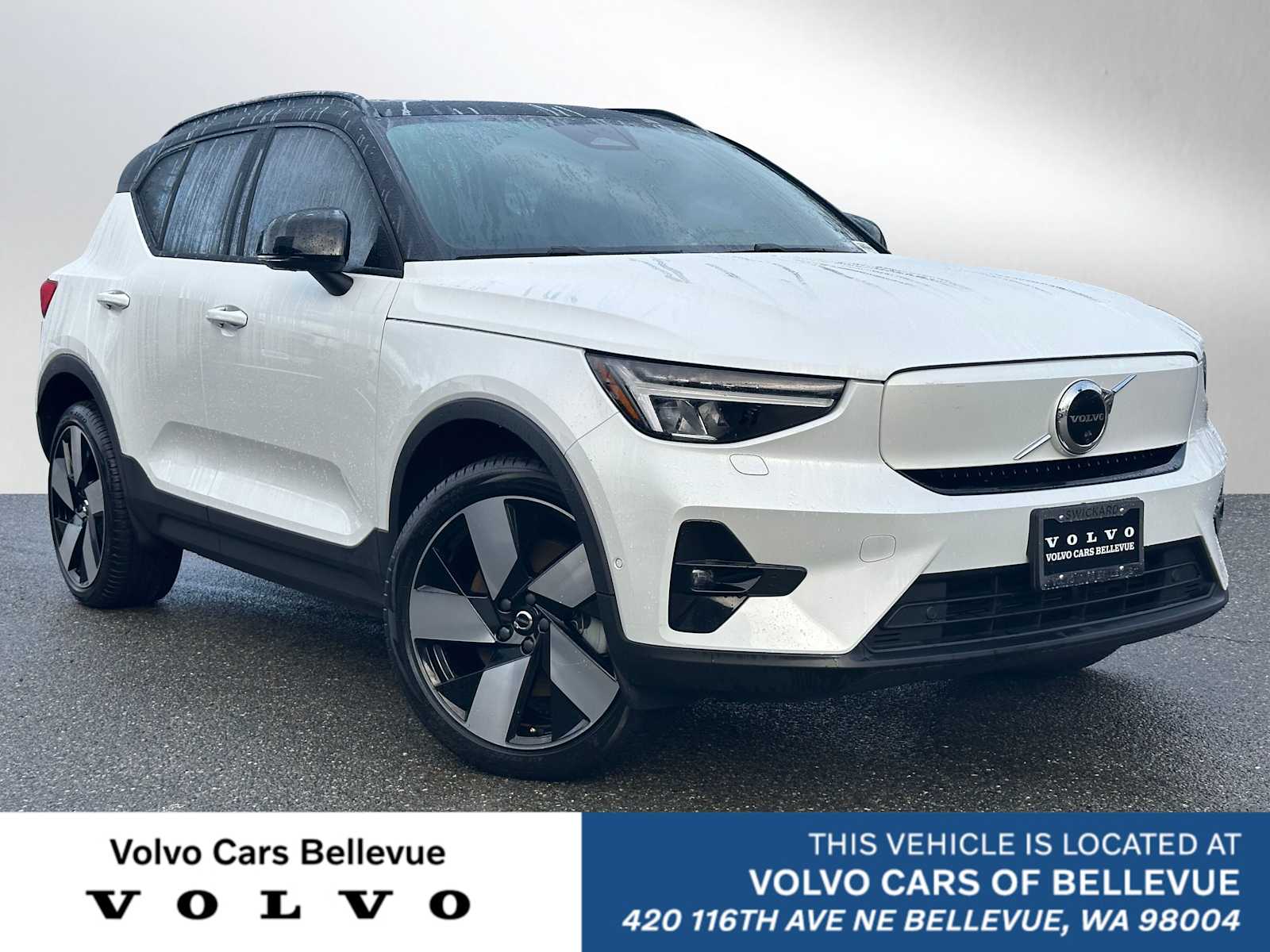 2023 Volvo XC40 Ultimate's photo
