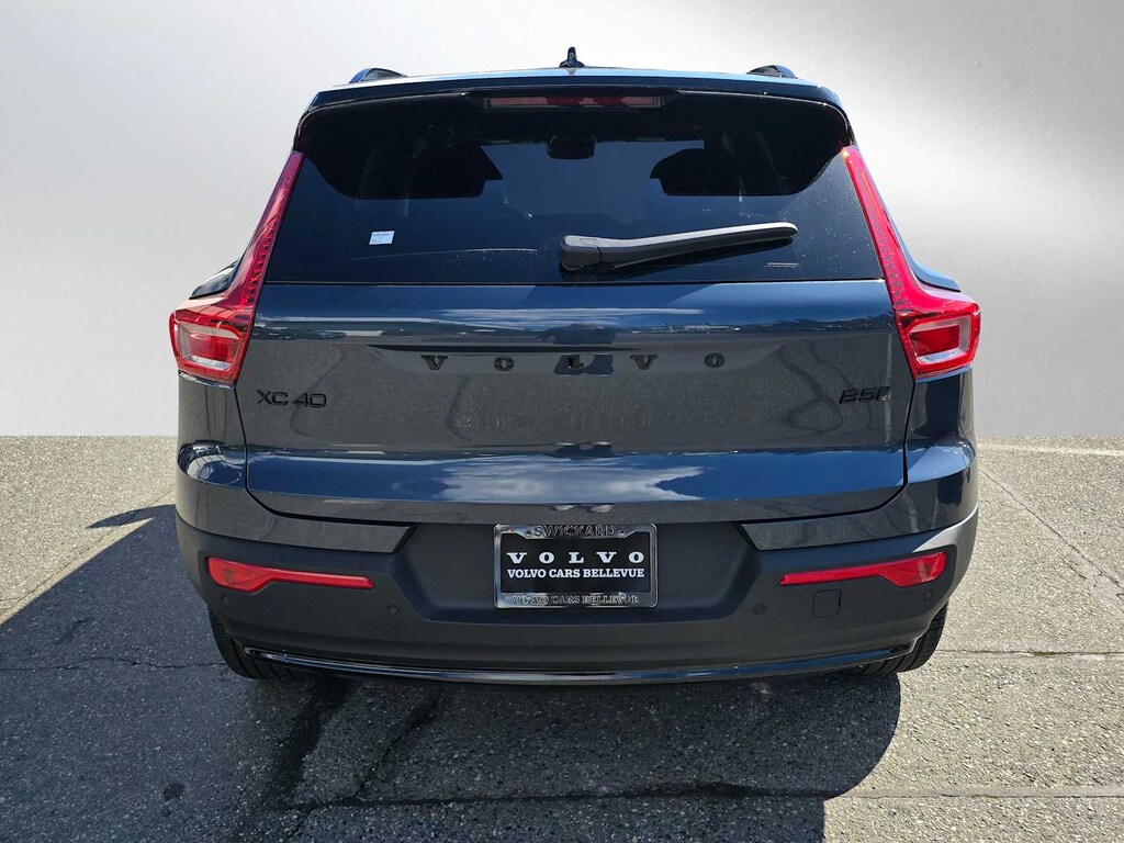 New 2026 Volvo XC40 B5 Ultra Black Edition SUV