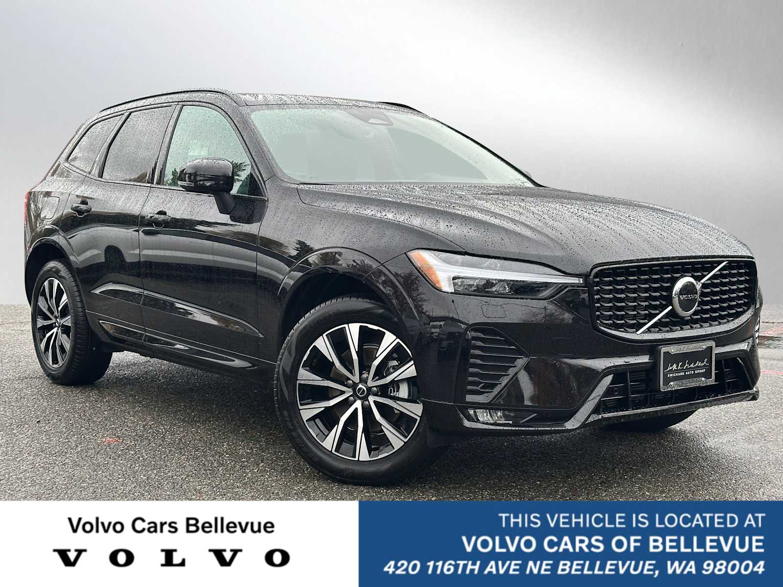 2025 Volvo XC60 Core's photo