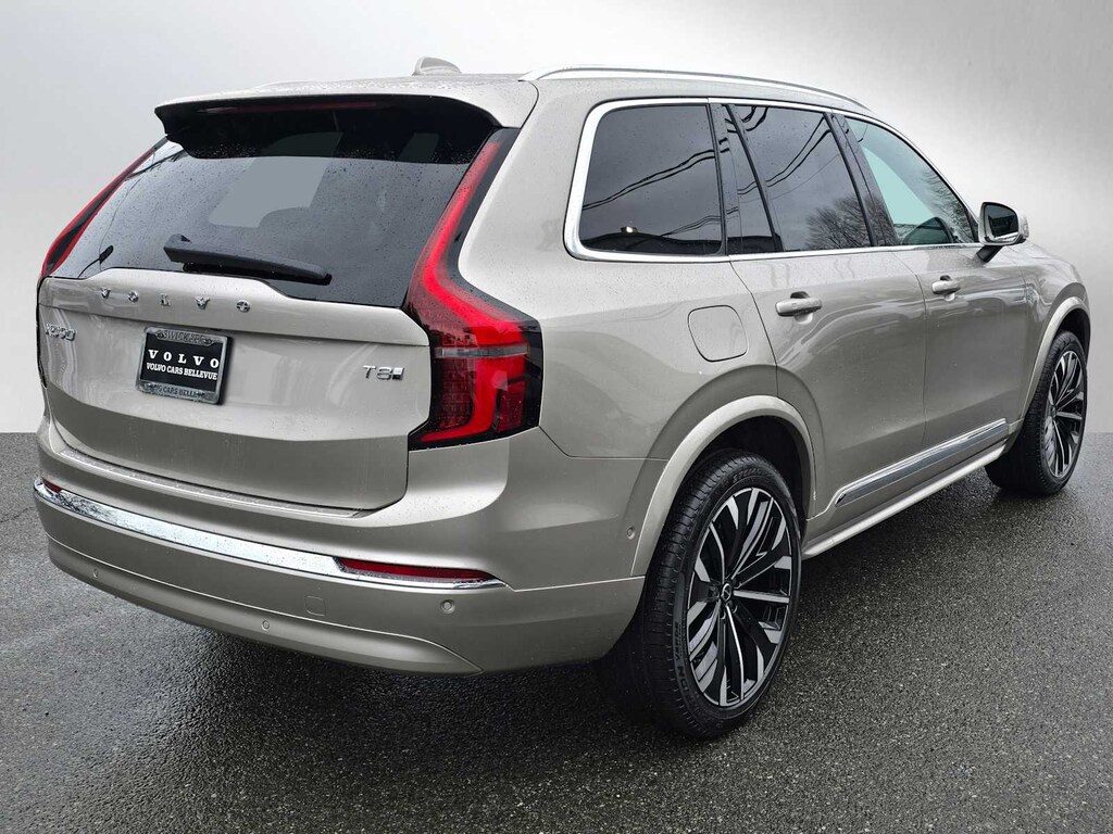 New 2026 Volvo XC90 plug-in hybrid T8 Plus 7-Seater SUV