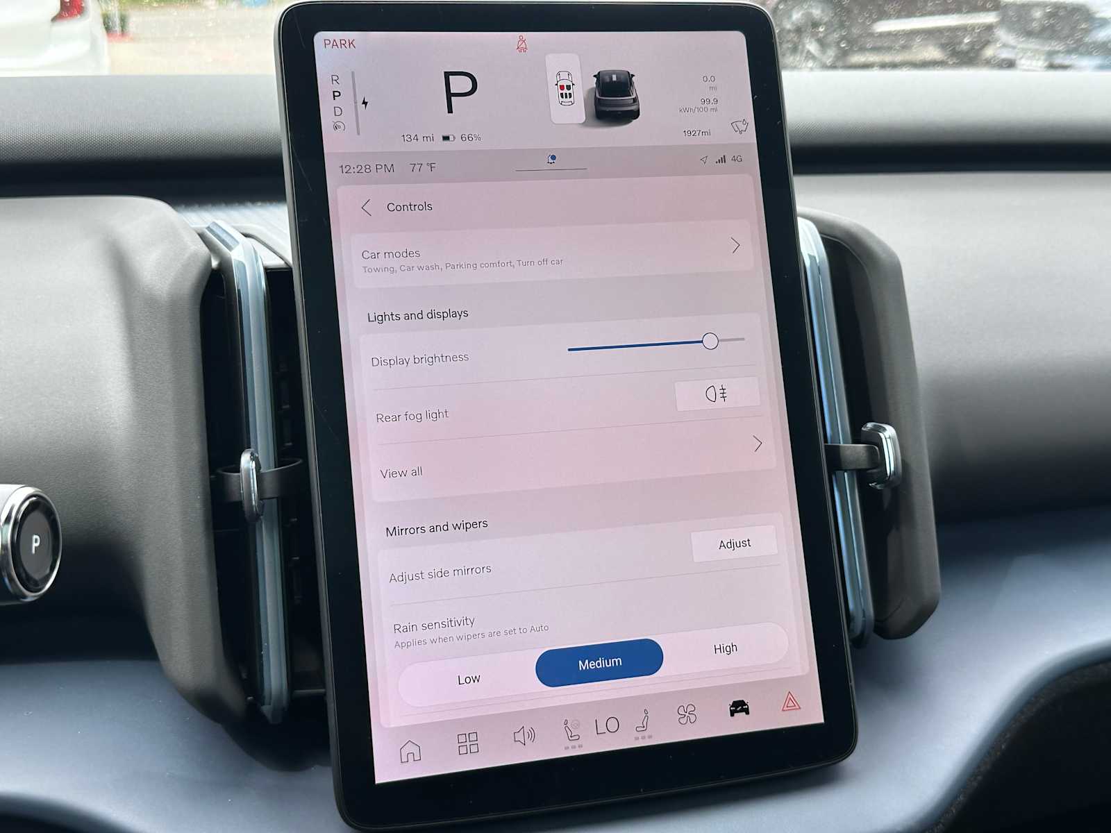 2025 Volvo EX30 Plus - Photo 30