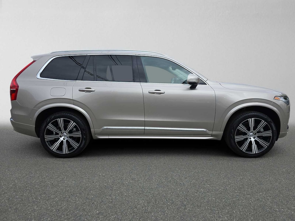 Used 2025 Volvo XC90 plug-in hybrid T8 Plus 6-Seater SUV