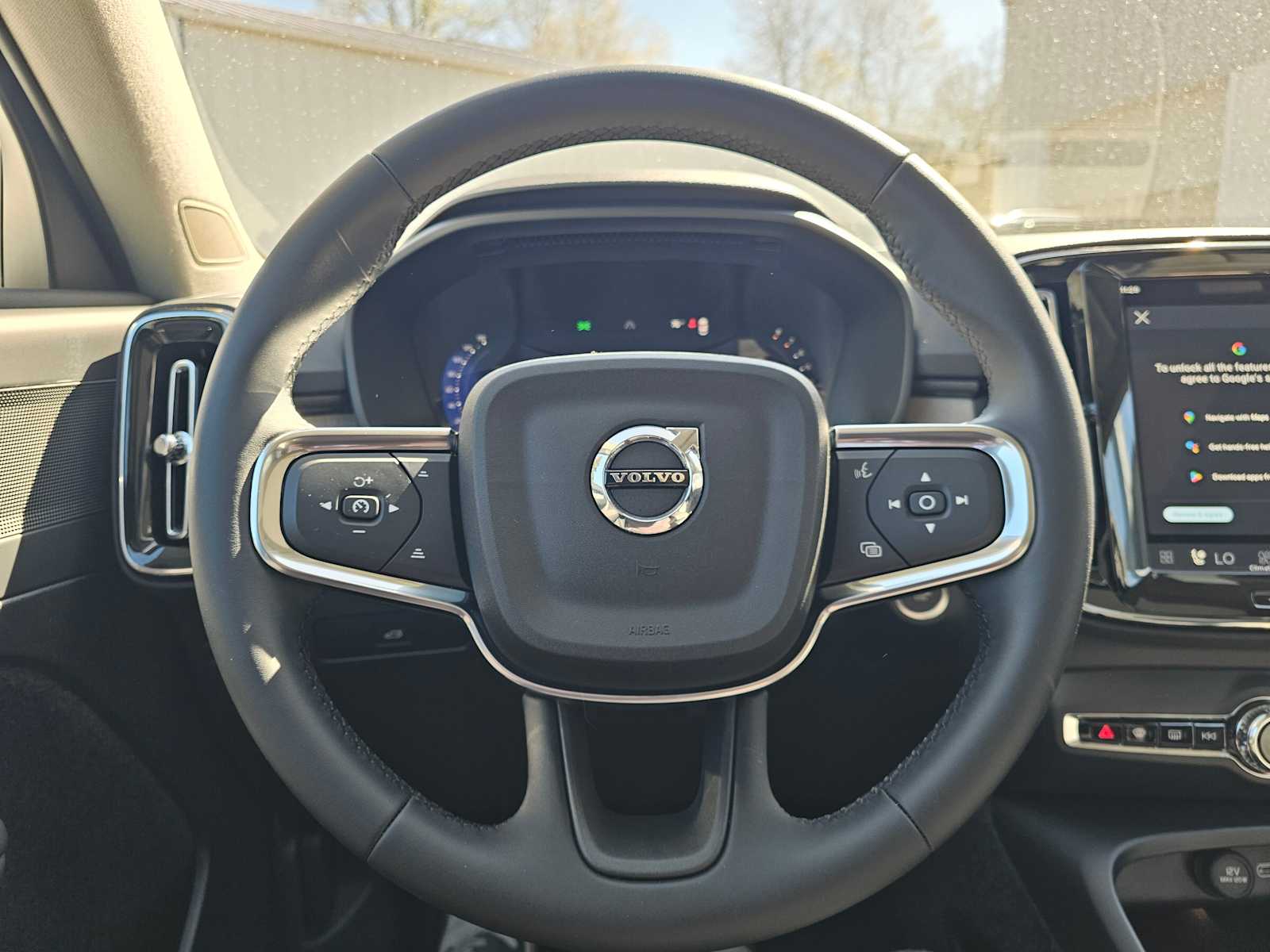 2025 Volvo XC40 Core - Photo 23