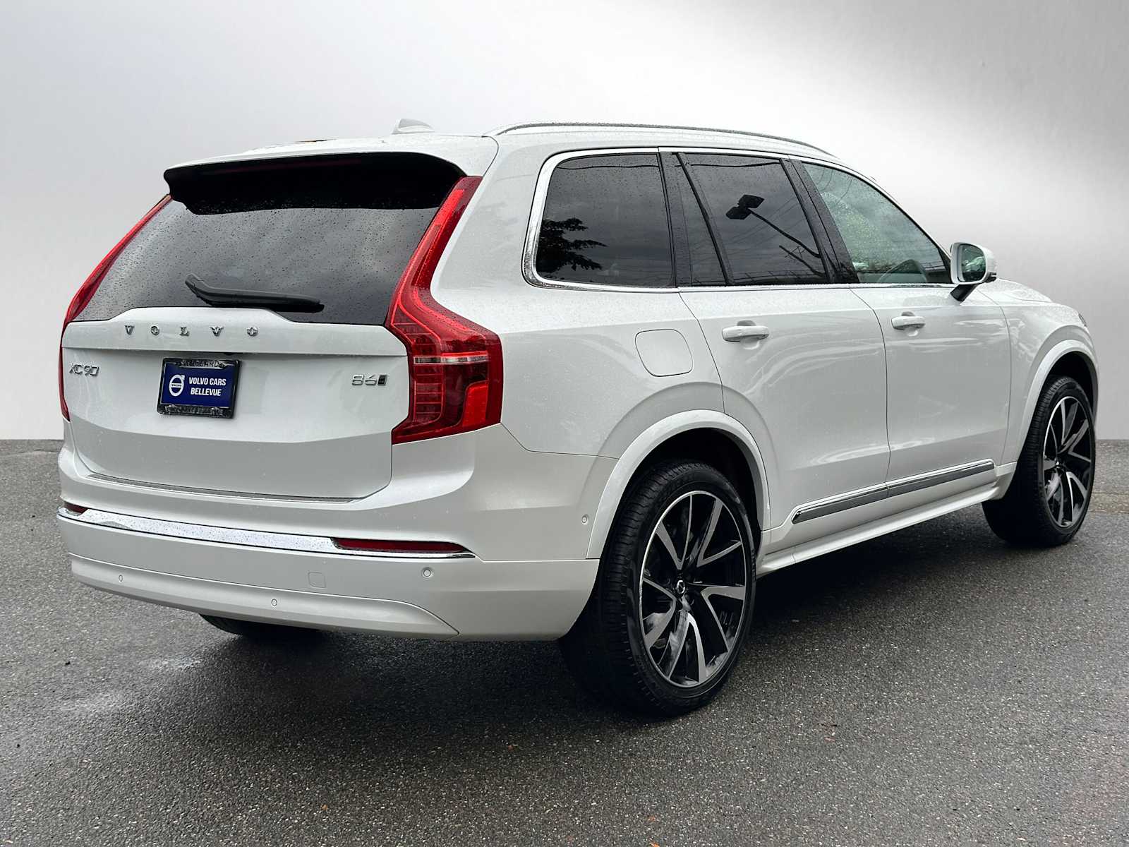 2025 Volvo XC90 Plus photo 3