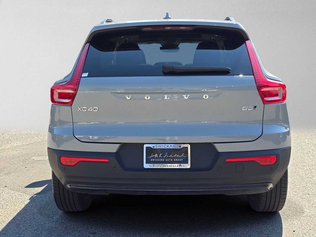 New 2026 Volvo XC40 B5 Plus SUV