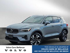 2025 Volvo XC40 B5 Plus Bright Theme SUV