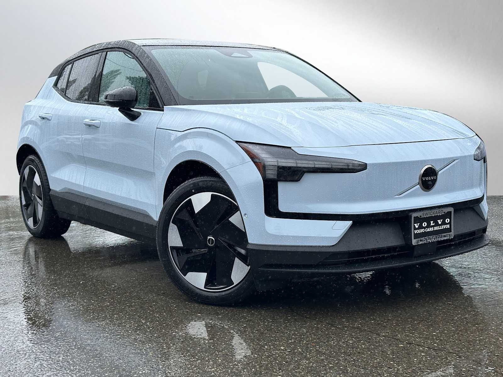 2026 Volvo EX30 Twin Motor Performance Ultra's photo