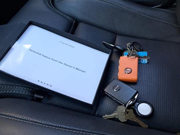 2024 Volvo XC90 T8 Ultimate photo 4