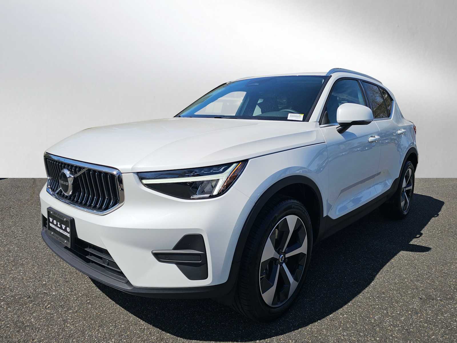 2025 Volvo XC40 Core - Photo 7
