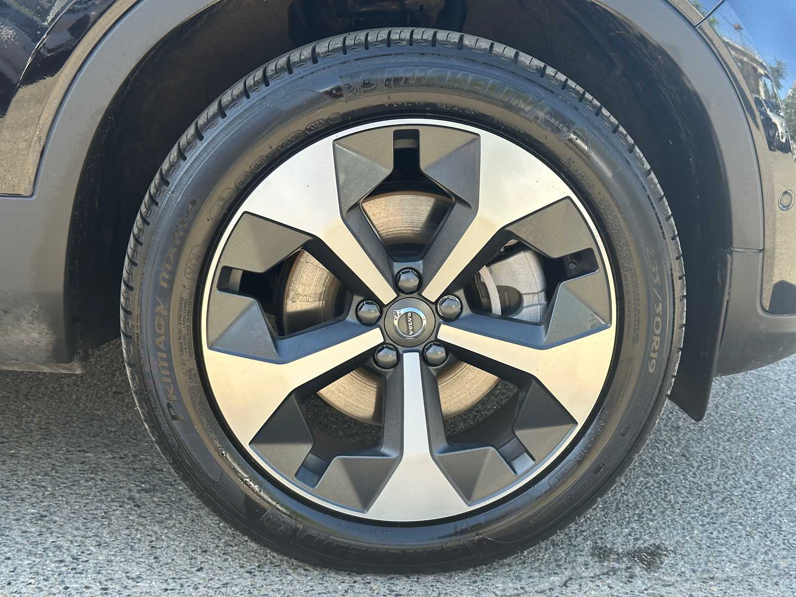 2025 Volvo XC40 Plus - Photo 9