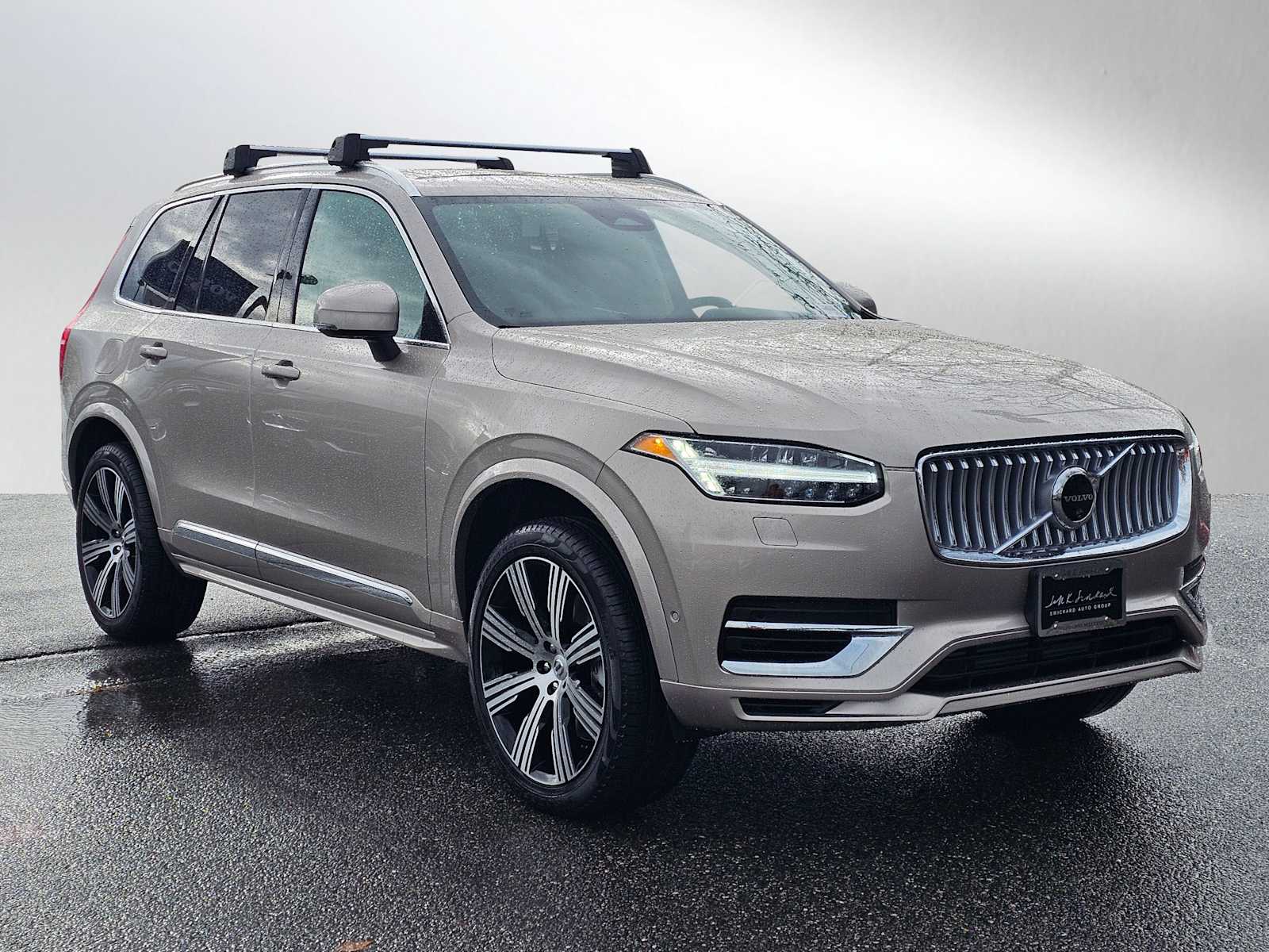 2025 Volvo XC90 Plus's photo