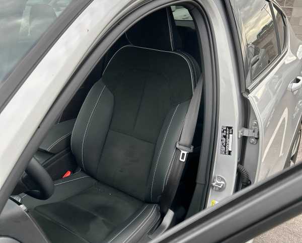 Used 2023 Volvo C40 Plus with VIN YV4ED3GL1P2041812 for sale in Bellevue, WA