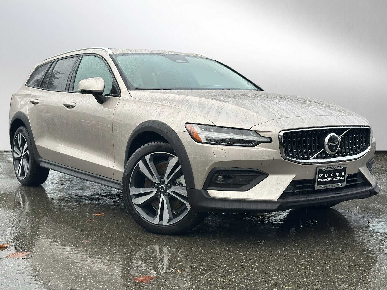 2026 Volvo V60 Cross Country