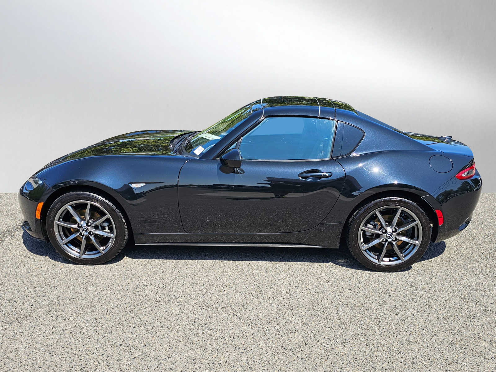 Used 2017 Mazda MX-5 Miata RF Grand Touring with VIN JM1NDAM70H0101025 for sale in Bellevue, WA