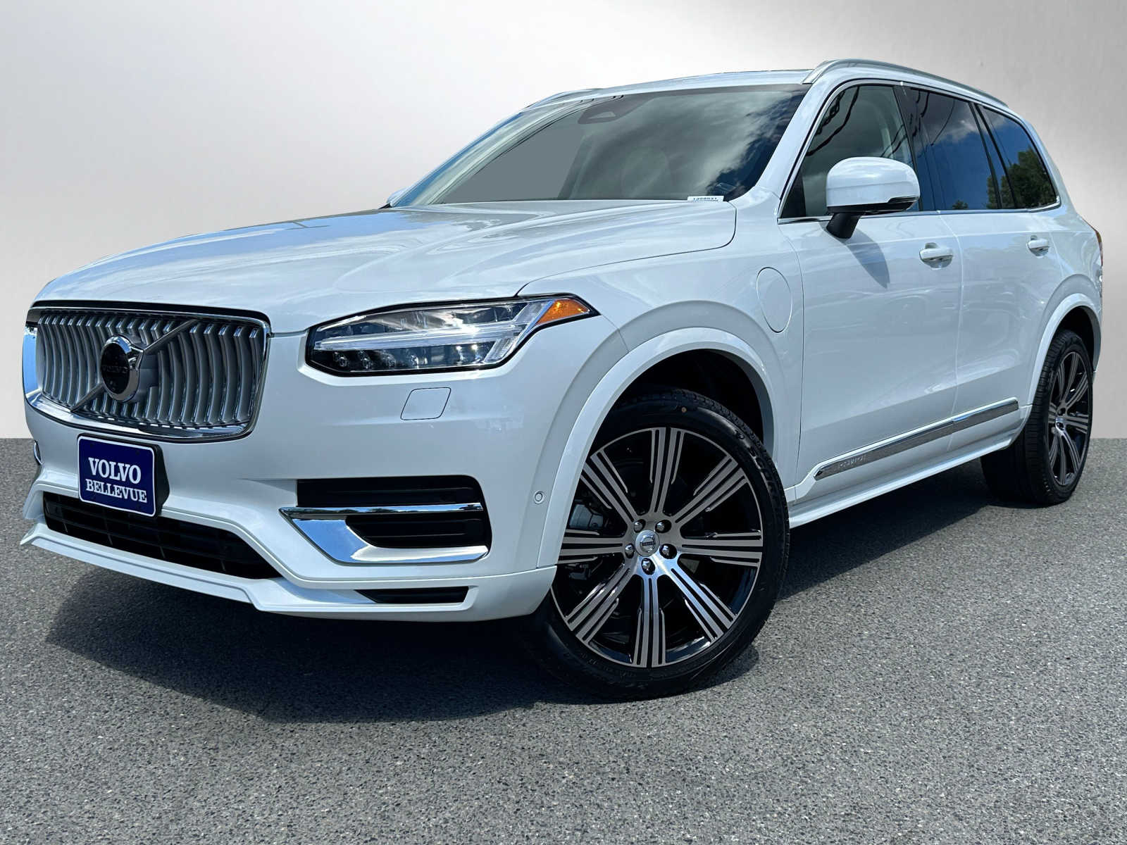 2024 Volvo XC90 Recharge Plus photo 2