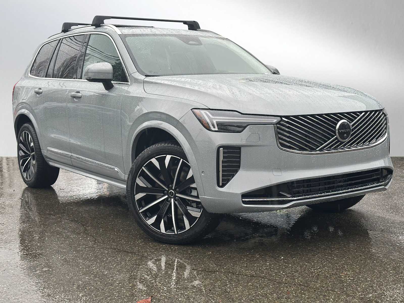 2026 Volvo XC90 Plus's photo