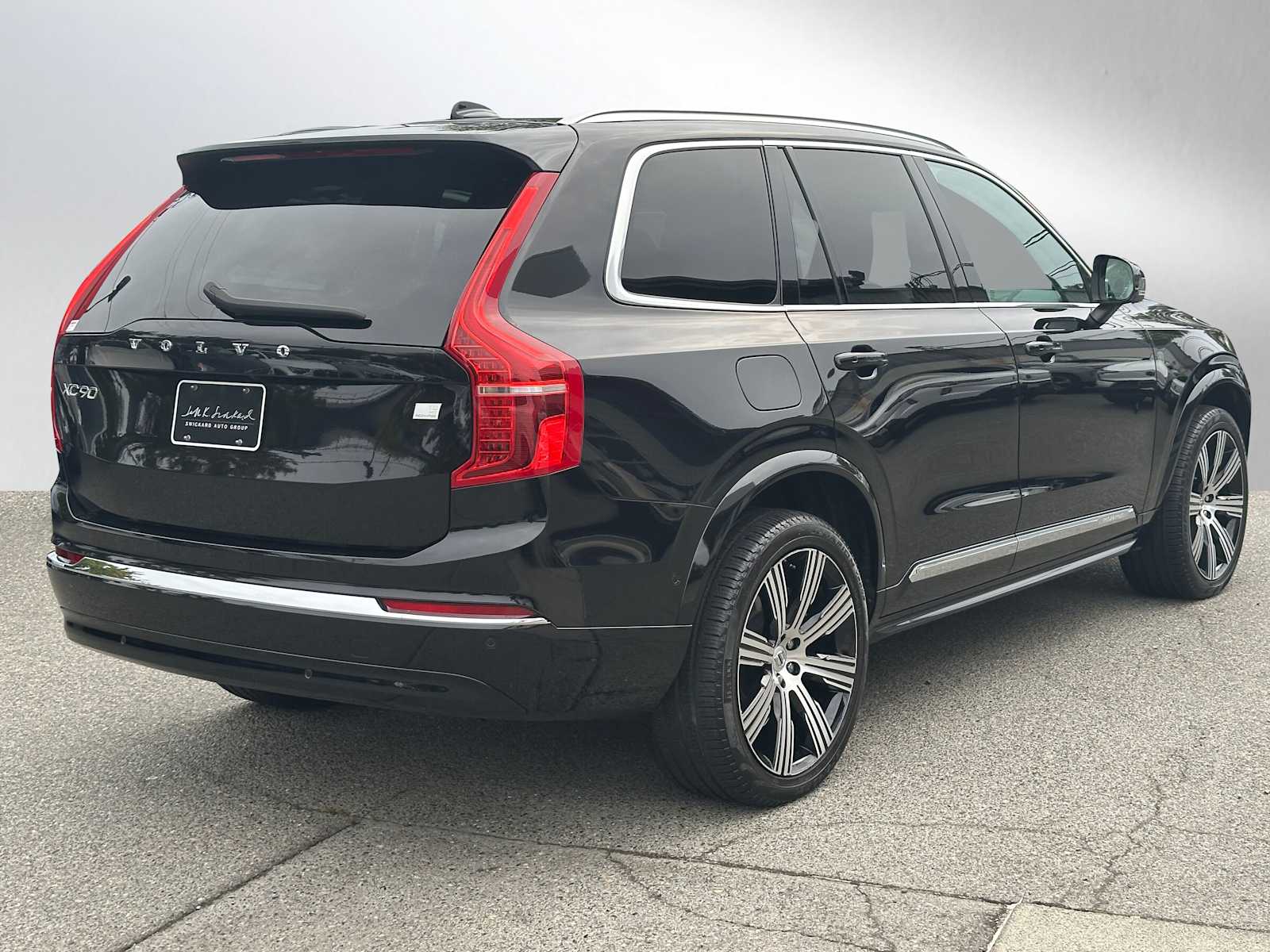 2023 Volvo XC90 Recharge Plus photo 2