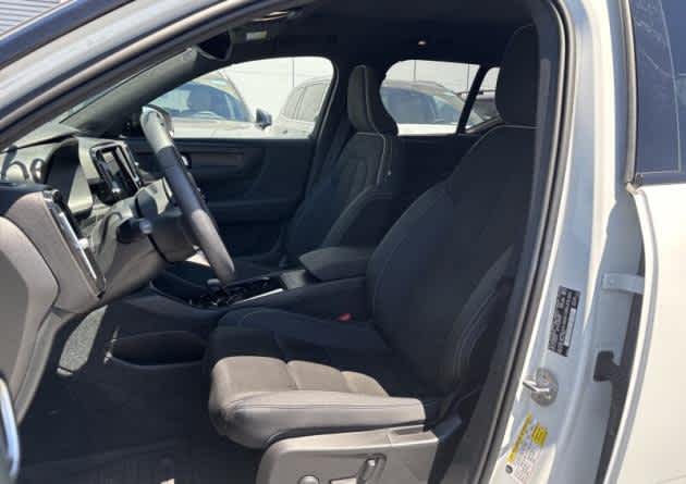 Used 2024 Volvo XC40 Plus with VIN YV4ER3XL8R2233605 for sale in Bellevue, WA