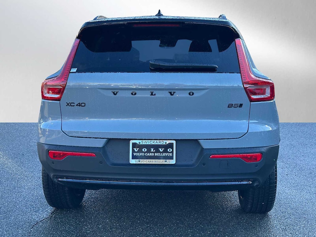 New 2026 Volvo XC40 B5 Ultra Black Edition SUV